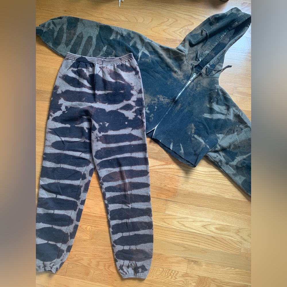 black bleach dyed sweat suit